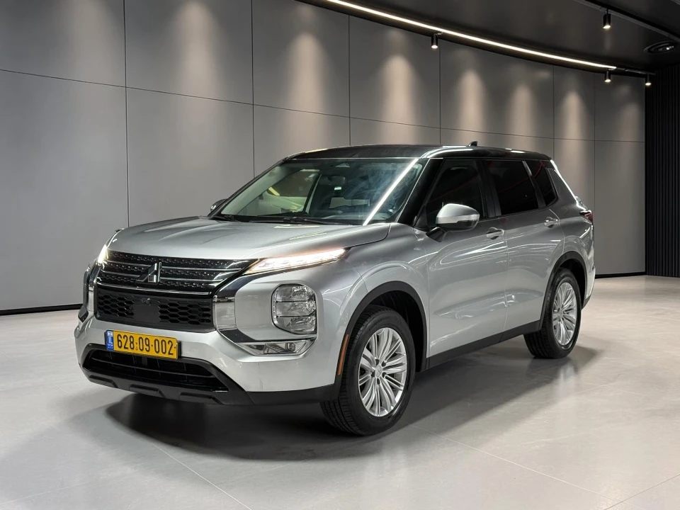 מיצובישי OUTLANDER
