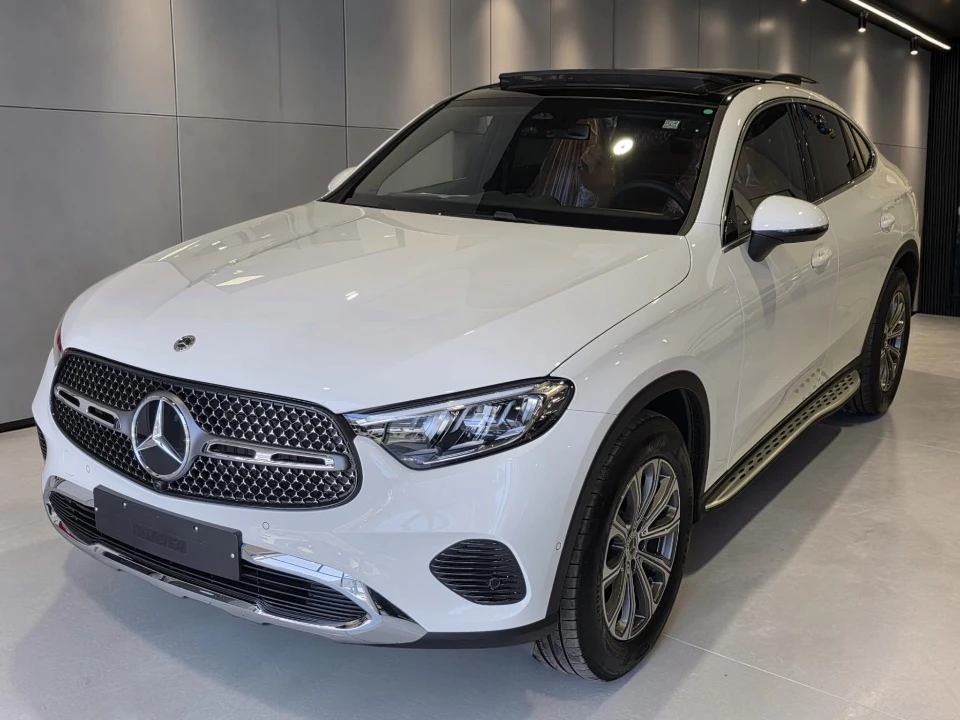 מרצדס GLC200
